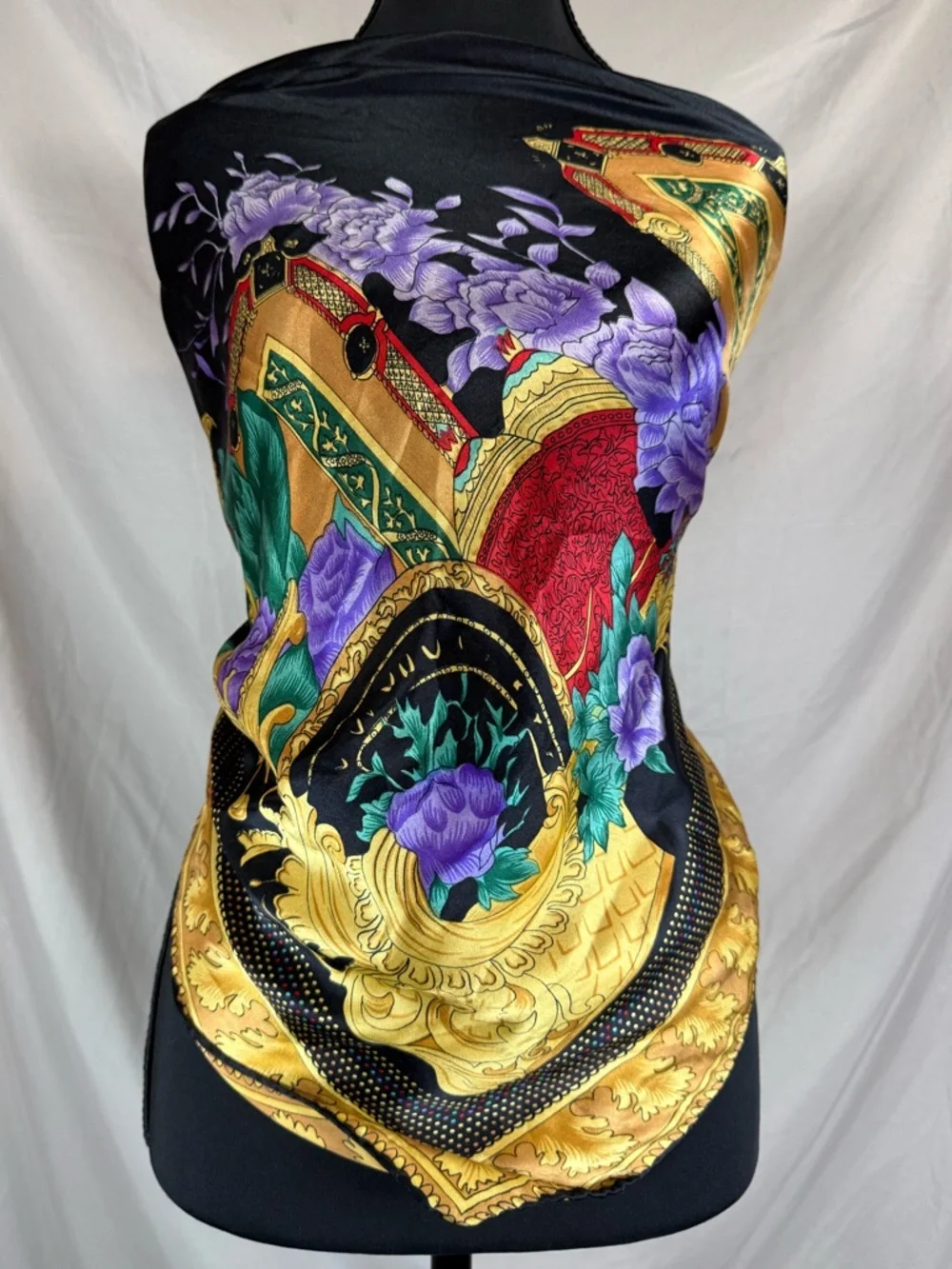 Mastermark Oy‎ Vintage 100% Silk Scarf Large Square